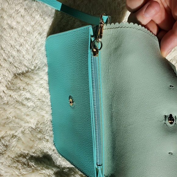 Kate Spade Tegan wallet/wristlet - Picture 3 of 5